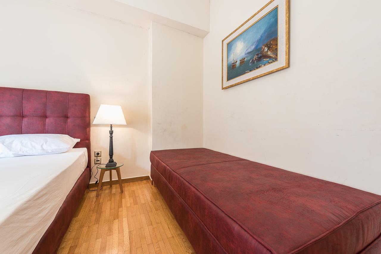 Victoria Familia Apartments Atenas Exterior foto